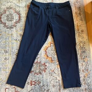 Lululemon navy men’s ABC pant classic fit size 38